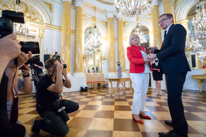 Alicja Nawara odebrała Nagrodę „Kustosz Pamięci Narodowej” w imieniu Muzeum Polskiego w Ameryce – Warszawa, 29 czerwca 2021. Fot. Sławek Kasper (IPN)