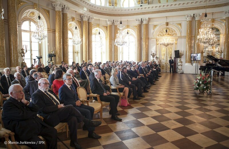 Uroczystość wręczenia nagród "Kustosz Pamięci Narodowej" – 26.05.17 (Fot. Marcin Jurkiewicz/IPN)