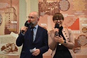 Wernisaż wystawy „Na fali… Historia radia w II Rzeczypospolitej” w Radiu Katowice. Fot. Krzysztof Łojko/IPN