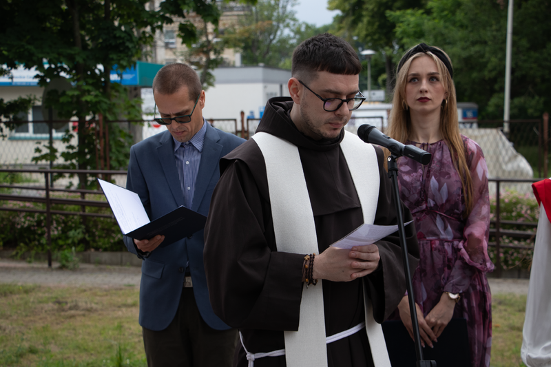 Uroczystość odsłonięcia tablicy upamiętniającej obywateli polskich poddawanych przez niemieckich okupantów przymusowym pseudobadaniom rasowym w latach 1940-1945, Łódź 16_06_2025-9, Fot. Jacek Trajdos