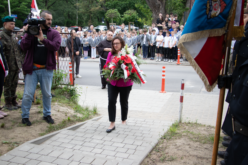 Uroczystość odsłonięcia tablicy upamiętniającej obywateli polskich poddawanych przez niemieckich okupantów przymusowym pseudobadaniom rasowym w latach 1940-1945, Łódź 16_06_2025-15, Fot. Jacek Trajdos
