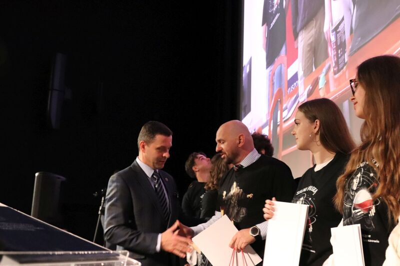 Poznaliśmy laureatów etapu regionalnego II edycji ogólnopolskiego konkursu edukacyjnego „Silni Polską!” – Łódź, 7 maja 2026 r., foto. Anna Józwik