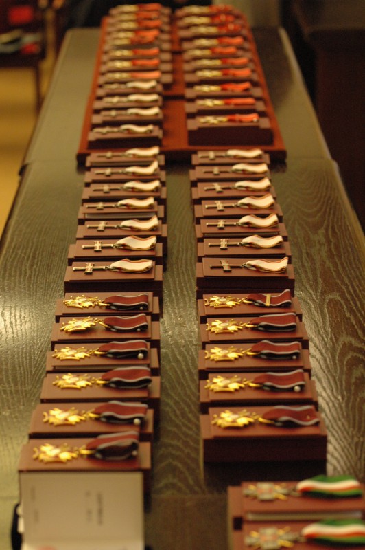 Odznaczenia państwowe wręczane 19 listopada 2012 r.