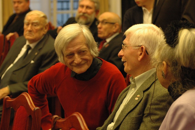 Na pierwszym planie od lewej: Janusz Fatyga (Związek Weteranów Trzeciej Konspiracji w Łodzi), Henryk Jaranowski z małżonką