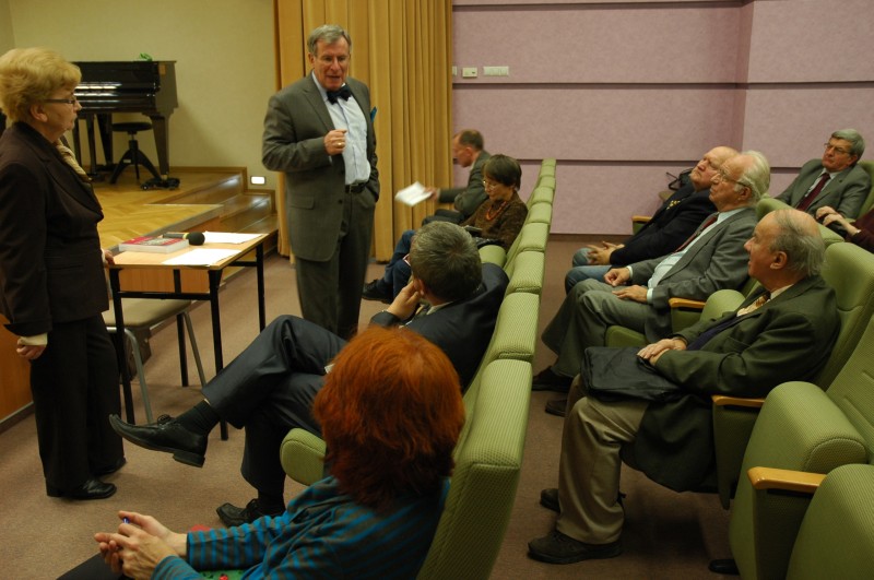 Prof. Kulesza odpowiadał na liczne pytania publiczności