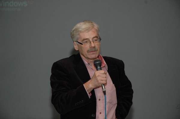 Red. Zbigniew Natkański wygłosił wprowadzenie do filmu „Przebój. Aleksy Rżewski – pierwszy prezydent Łodzi w niepodległej Polsce