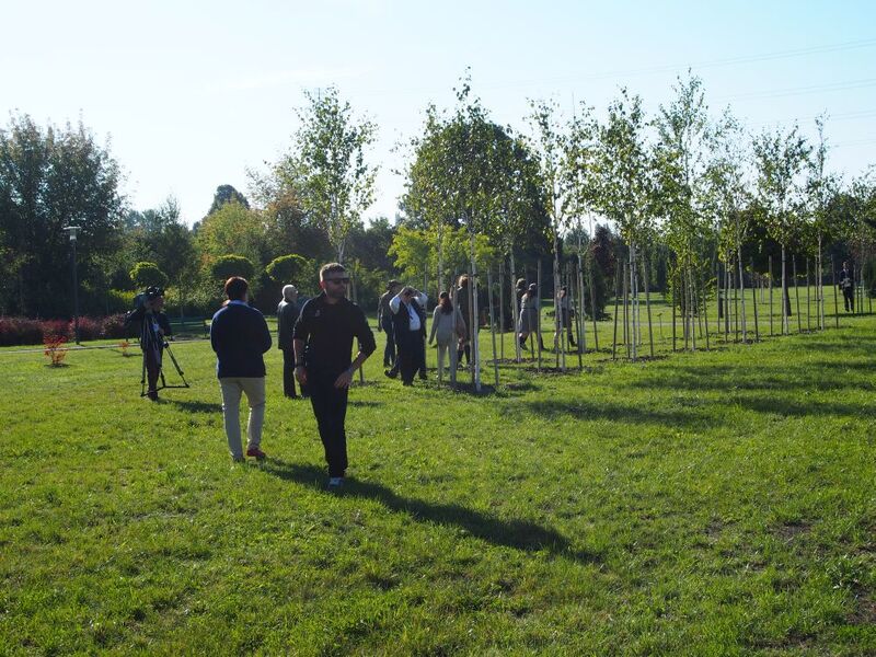 Park Ocalałych przed Centrum Dialogu im. Marka Edelmana w Łodzi