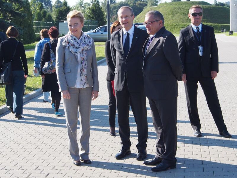 Od lewej: Hanna Zdanowska – prezydent Łodzi, dr Łukasz Kamiński – prezes IPN, Marek Drużka – dyrektor Oddziału IPN w Łodzi