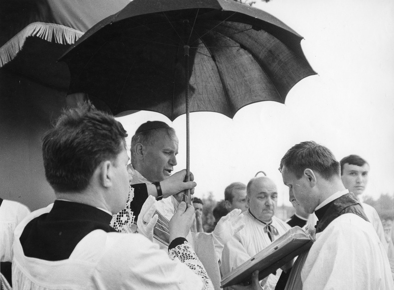 IPN Ld-16-2-2-16 Obchody milenium Tysiąclecia Chrztu Polski w diecezji łódzkiej. Uroczystości w dniu 11 czerwca 1967 r. w archikolegiacie w Tumie pod Łęczycą.