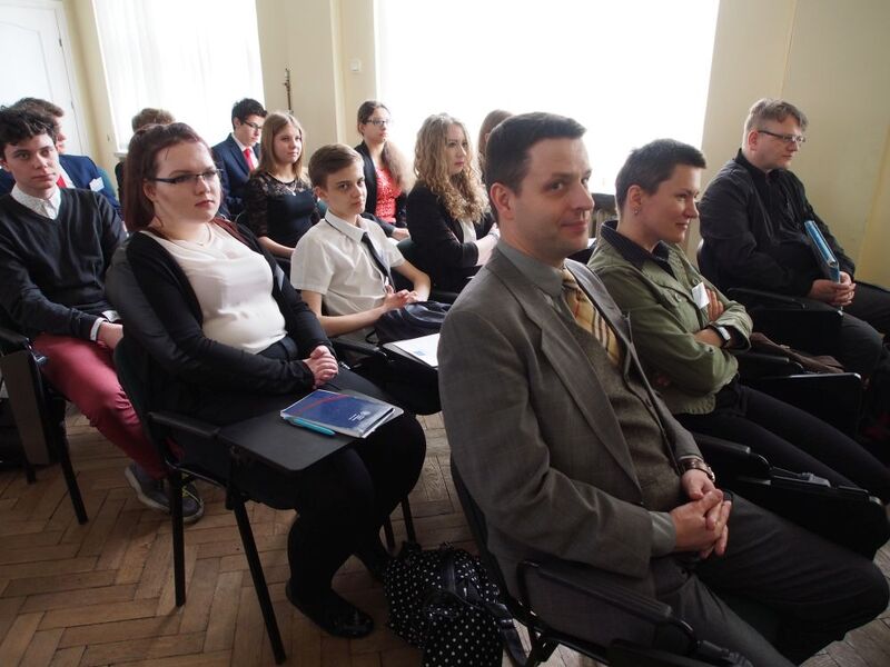 Od prawej: Robert Przybysz (nauczyciel w XXXI LO w Łodzi), Olga Tumińska (BEP IPN Warszawa), Artur Ossowski (OBEP IPN w Łodzi)