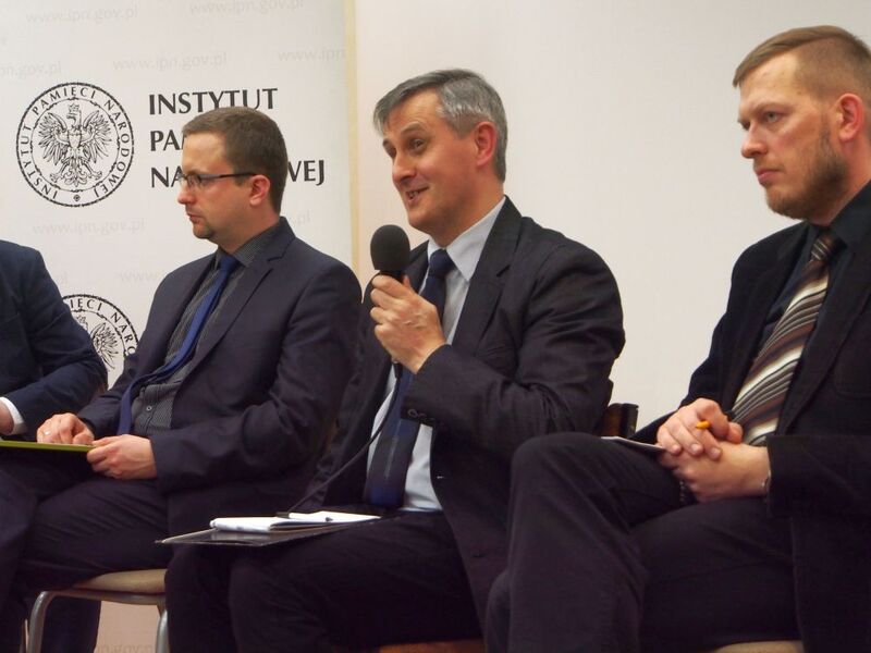 Od lewej: Tomasz Kozłowski (IPN), prof. Krzysztof Lesiakowski (UŁ), Leszek Próchniak (IPN) 