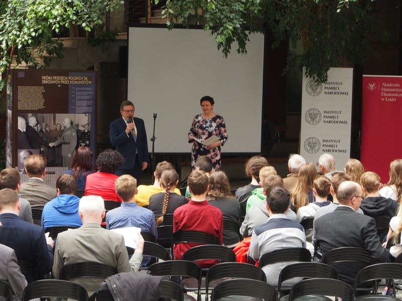 Spotkanie otworzył prof. Andrzej Lech-Koszmider, rektor AHE, gospodarz miejsca 