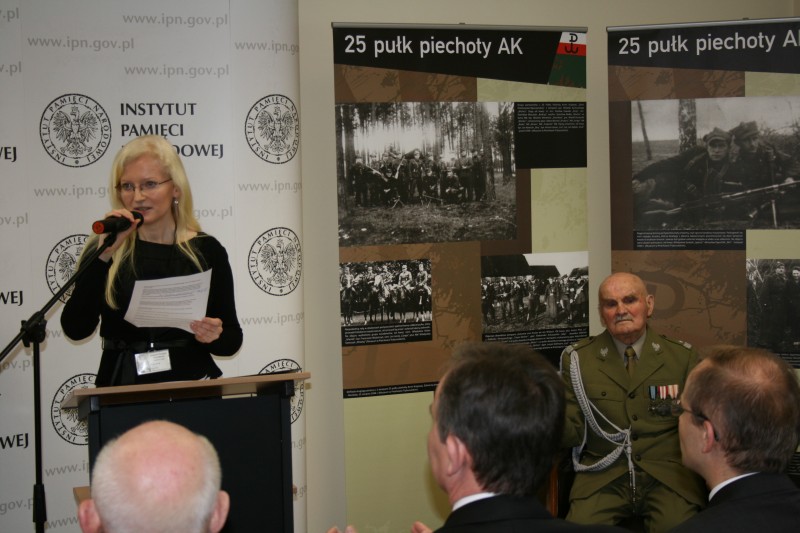 Spotkanie poprowadziła Marzena Kumosińska, rzecznik prasowy łódzkiego IPN